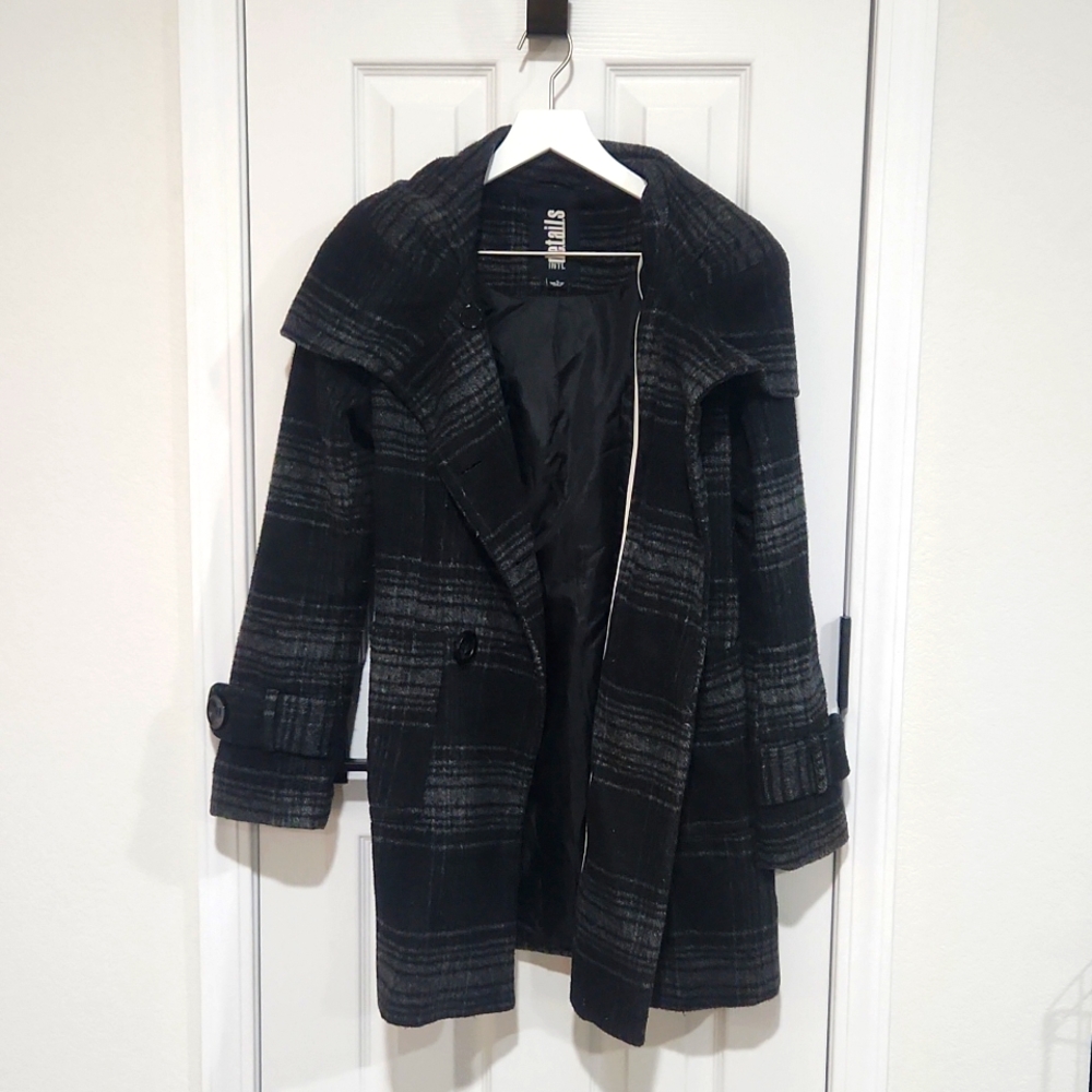 Details grey and black plaid pea coat
